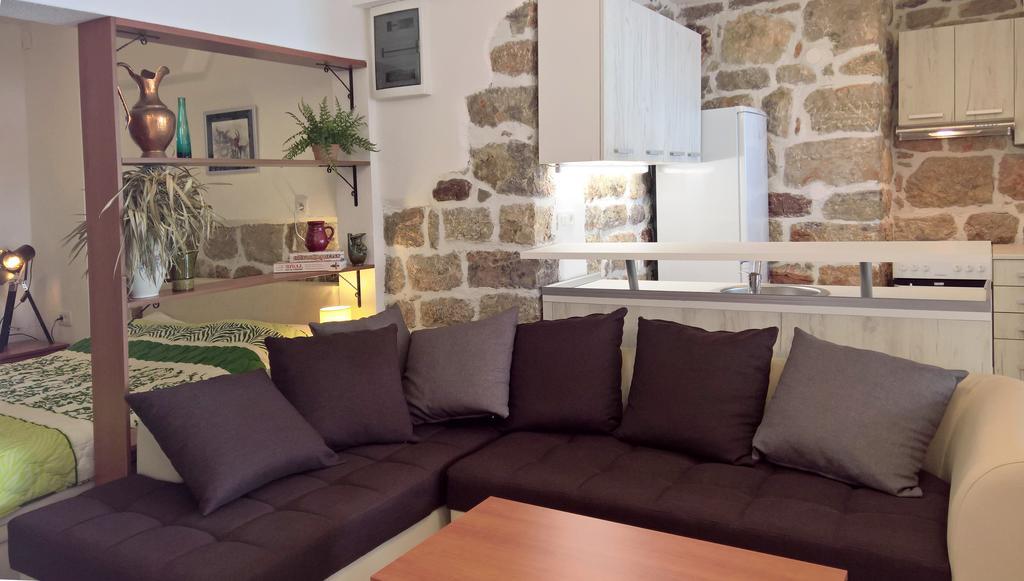 Apartments Zezelj Sveti Stefan Buitenkant foto